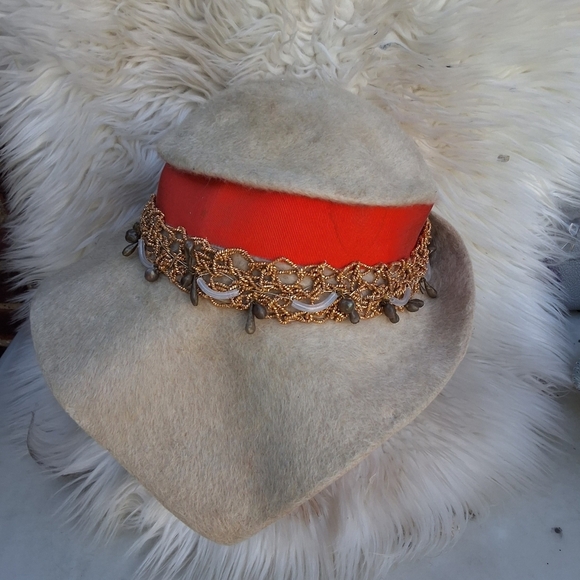 1940s felted wool asymmetrical hat - Picture 7 of 16